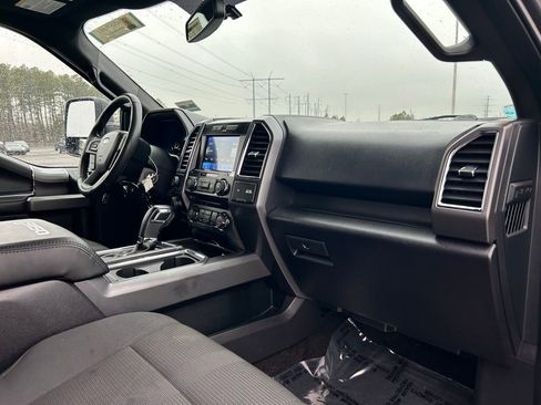 Used 2016 Ford F150 XLT w/ Equipment Group 302A Luxury image 10