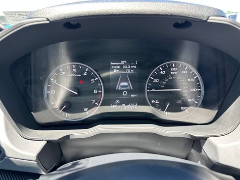 Used 2025 Subaru Crosstrek 2.5i Premium AWD/4WD image 21