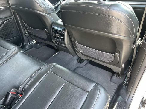 Used 2023 Jeep Grand Cherokee L Limited AWD/4WD image 27