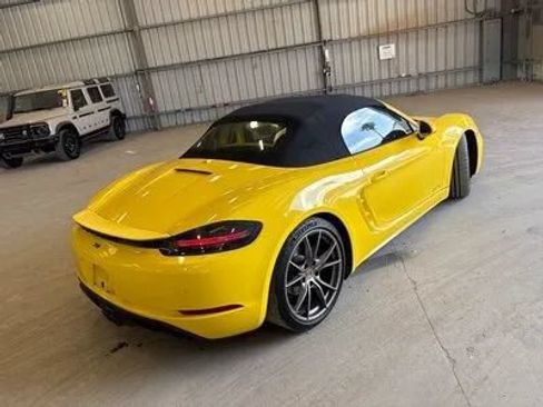 Used 2019 Porsche 718 Boxster RWD image 9