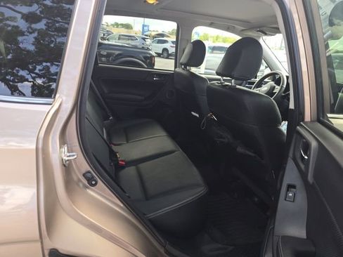 Used 2015 Subaru Forester 2.5i Touring w/ Eyesight & Navigation System AWD/4WD image 5