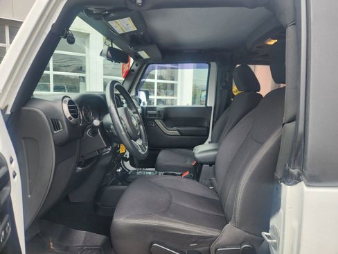 Used 2013 Jeep Wrangler Sport image 25