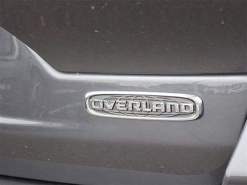 Used 2022 Jeep Grand Cherokee Overland image 33