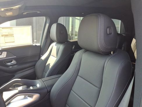 New 2026 Mercedes-Benz GLS 450 4MATIC image 13