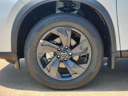 New 2026 Nissan Rogue SV w/ Cold Weather Package FWD image 11