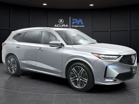 Used 2025 Acura MDX SH-AWD w/ Advance Package image 36