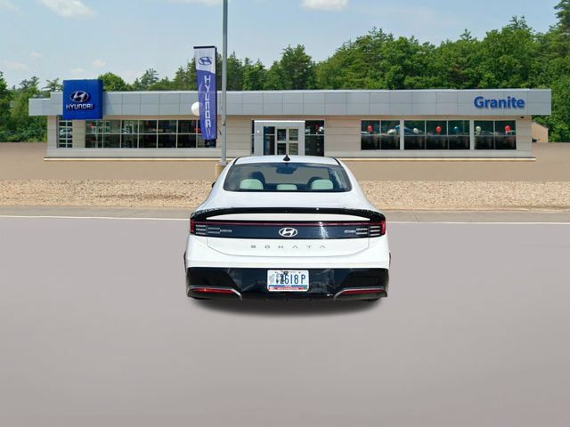 Certified 2026 Hyundai Sonata SEL FWD image 8
