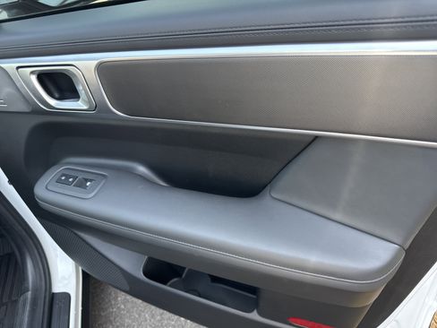Used 2024 Hyundai Santa Fe SEL FWD image 17