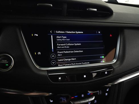 Used 2021 Cadillac XT5 Premium Luxury image 26