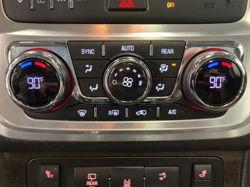 Used 2013 GMC Acadia SLT image 20