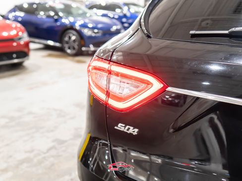 Used 2019 Maserati Levante S GranLusso image 47