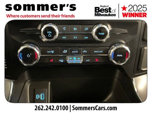 Used 2023 Ford F150 Lightning XLT image 16