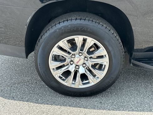 Used 2025 GMC Yukon XL Denali AWD/4WD image 17