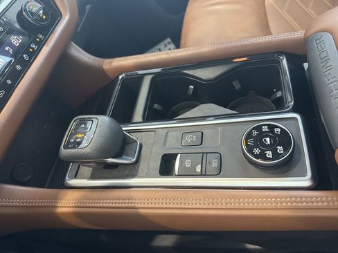 Used 2023 Nissan Pathfinder Platinum w/ Lighting Package (N93) image 20