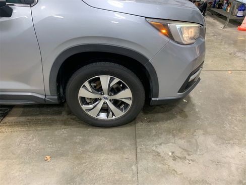 Used 2019 Subaru Ascent Premium image 22