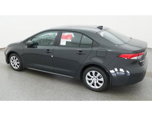 New 2026 Toyota Corolla LE FWD image 4