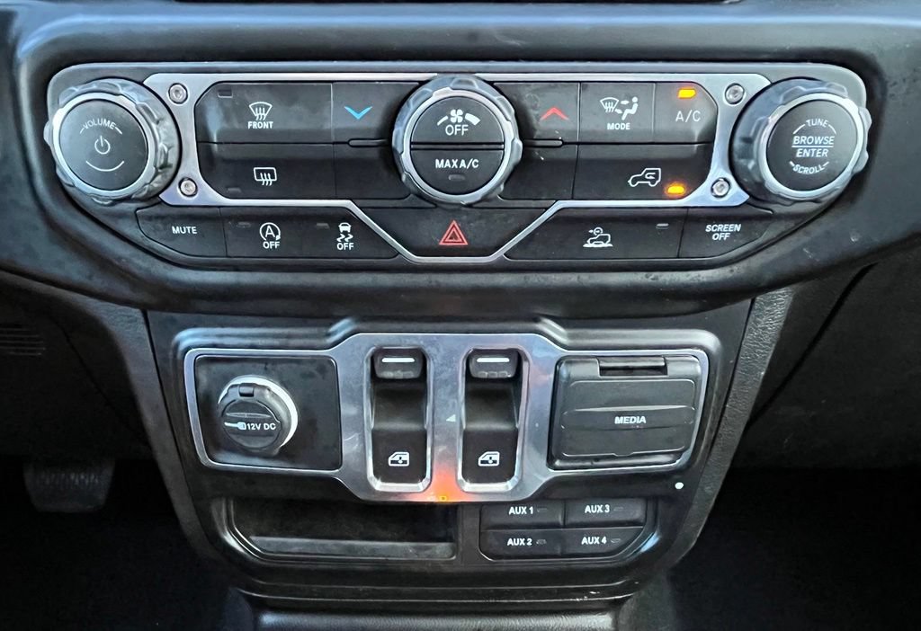Certified 2022 Jeep Wrangler Sport AWD/4WD image 20