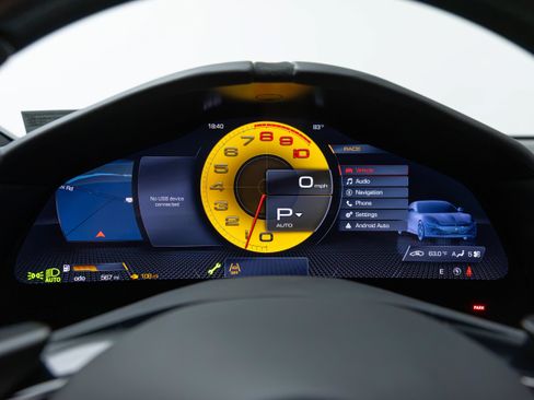 Used 2025 Ferrari Roma Spider RWD image 22