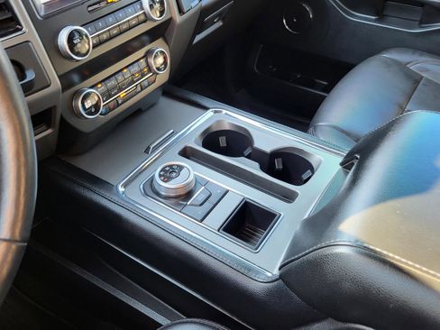 Used 2021 Ford Expedition XLT image 31