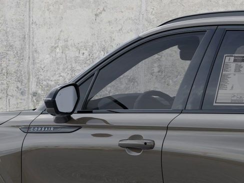 New 2025 Lincoln Corsair Reserve w/ Equipment Group 202A image 20