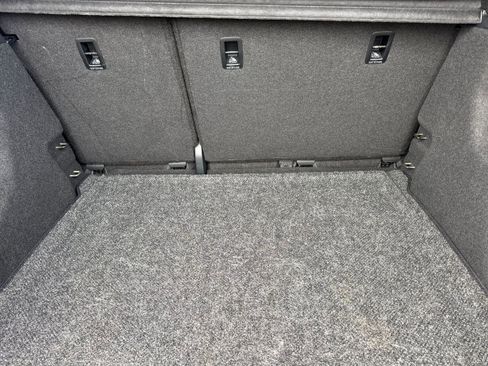 Used 2022 Volkswagen ID.4 Pro image 14