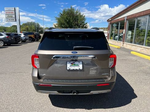 Used 2021 Ford Explorer XLT w/ Equipment Group 202A AWD/4WD image 4