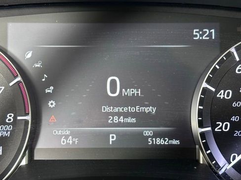 Used 2023 Toyota Highlander XLE AWD/4WD image 29