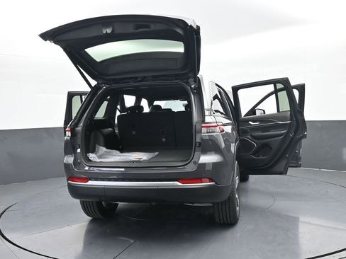 New 2026 Jeep Grand Cherokee Limited AWD/4WD image 60