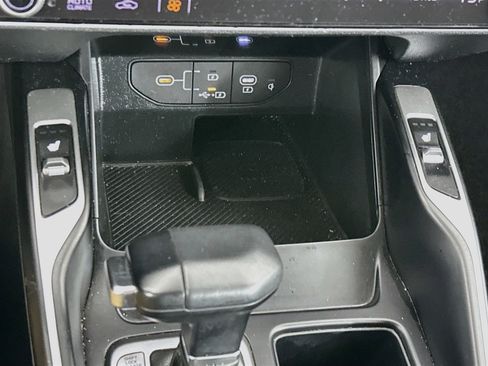 Used 2024 Kia Sorento S FWD image 26