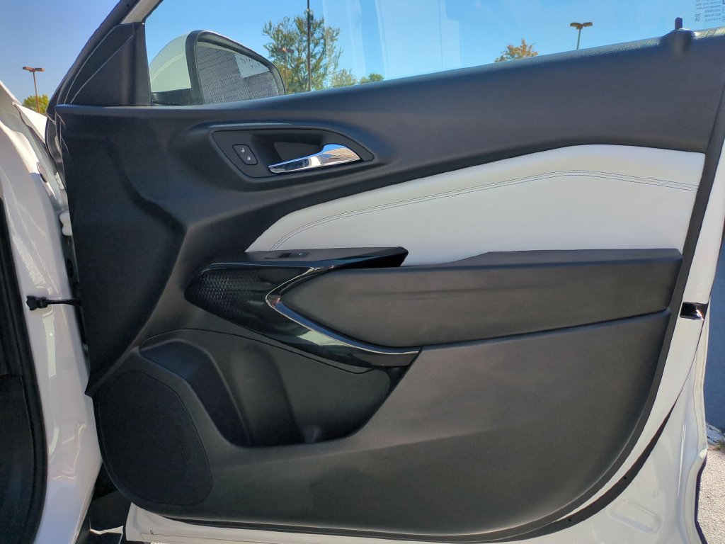 Used 2026 Chevrolet Trax LT FWD image 32