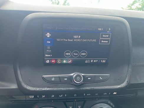 Used 2021 Chevrolet Camaro LT RWD image 21