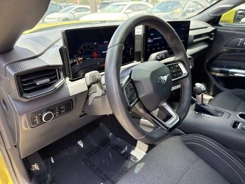 Used 2025 Ford Mustang Coupe RWD image 14