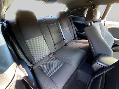 Used 2019 Dodge Challenger SXT RWD image 20
