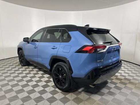 Used 2022 Toyota RAV4 XSE w/ XSE Grade Weather Package AWD/4WD image 5