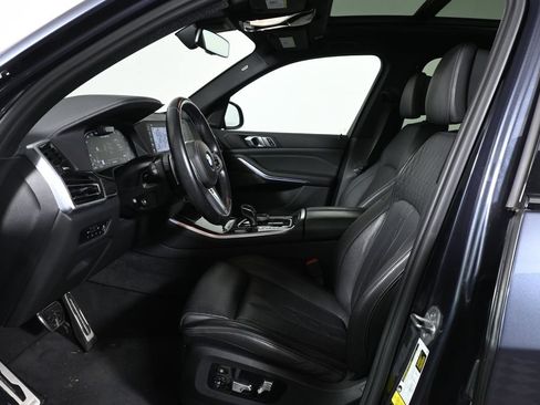 Used 2022 BMW X5 M50i AWD/4WD image 3