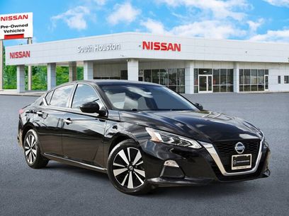 Used 2022 Nissan Altima 2.5 SV