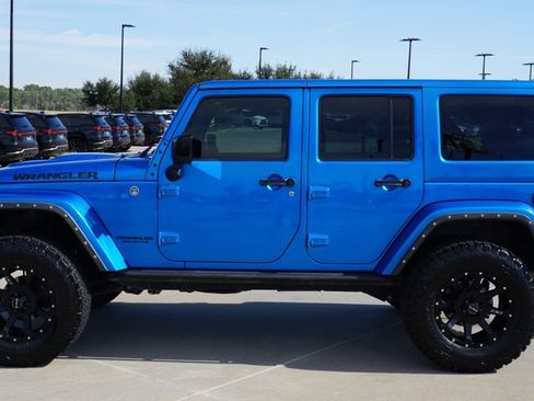 Used 2015 Jeep Wrangler Altitude image 5