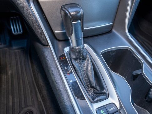 Used 2022 Honda Accord Sport image 10