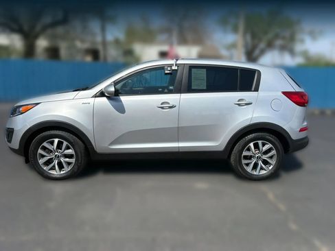 Used 2016 Kia Sportage LX image 4