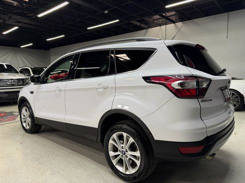 Used 2018 Ford Escape SE AWD/4WD image 17