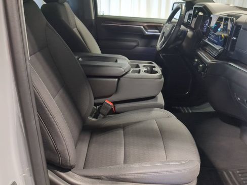 Used 2024 Chevrolet Silverado 1500 LT AWD/4WD image 21