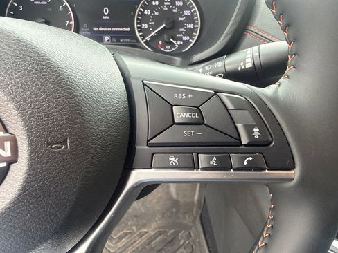 Used 2025 Nissan Sentra SR FWD image 15