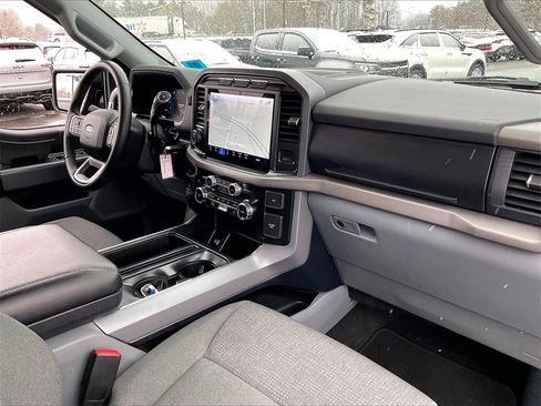 Used 2024 Ford F150 XLT w/ Mobile Office Package image 13