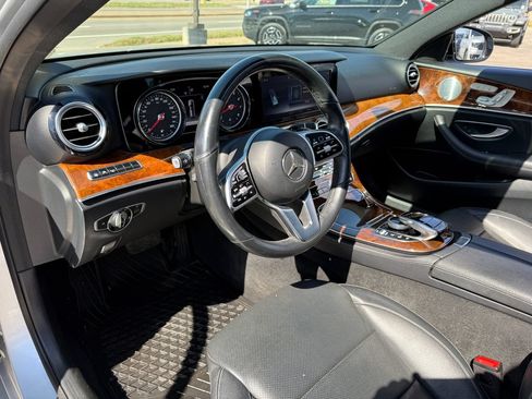 Used 2019 Mercedes-Benz E 450 4MATIC Wagon w/ Premium Package image 44