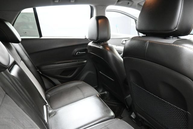 Used 2019 Chevrolet Trax LT FWD image 30