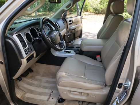 Used 2008 Toyota Sequoia Limited image 13