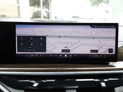 Used 2024 BMW X7 xDrive40i AWD/4WD image 27
