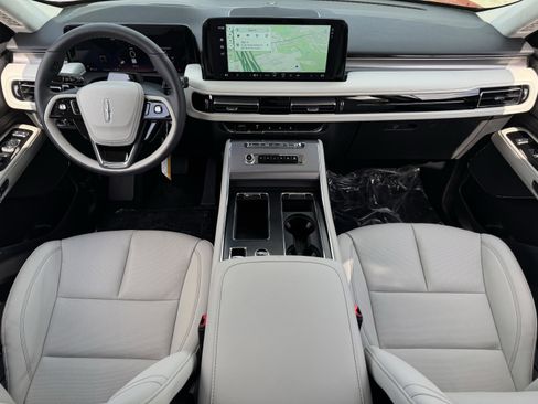 New 2026 Lincoln Aviator 2WD image 11