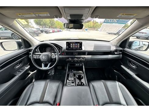 Certified 2025 Honda Pilot EX-L image 14