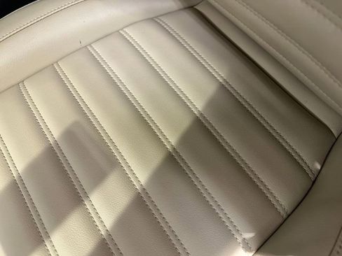 Used 2024 Ford Edge SEL image 8